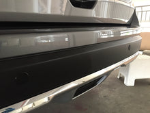 Load image into Gallery viewer, 8oz - Duragloss Trim Dressing and Flat Black