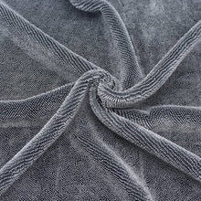 Load image into Gallery viewer, MadDetailer Premium Sucker Pro Twisted Microfiber Drying Towel 70x90cm
