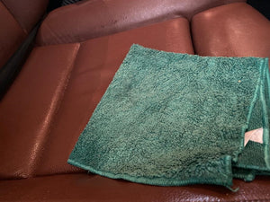 8oz - Duragloss Leather Shampoo #441